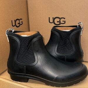 UGG CHEVONNE